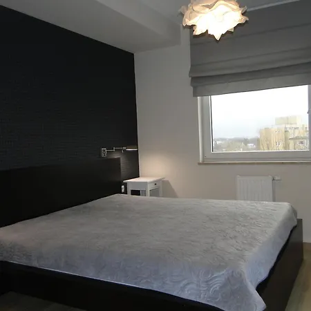 Aviator - Acco Rent Apartment