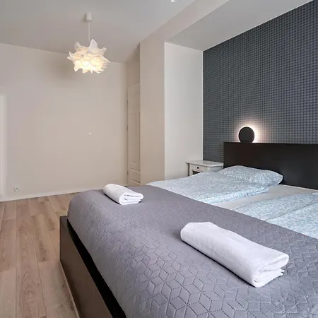 Aviator - Acco Rent Apartmán